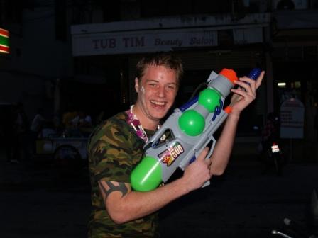 [Songkran+08+-+Chris+with+water+pistol.JPG]