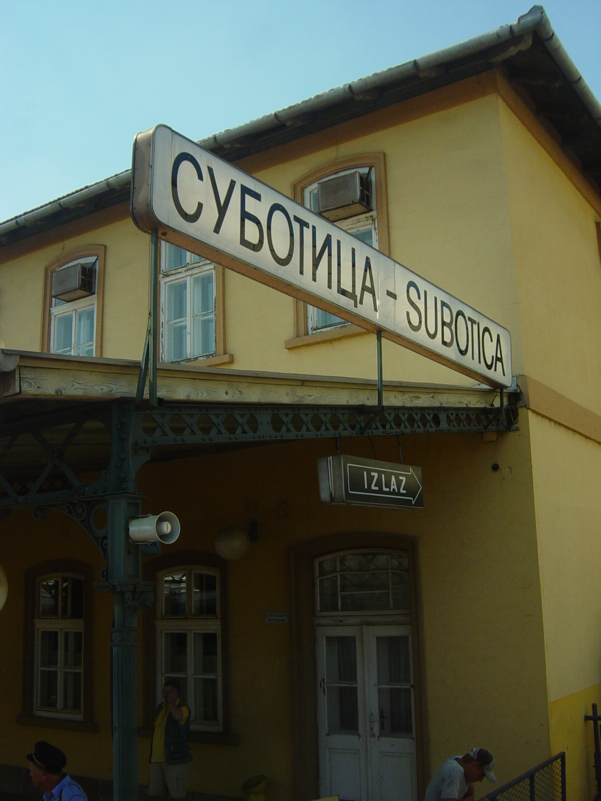 [Serbia,+Yugoslavia+-+train+station+-+Subotica.JPG]