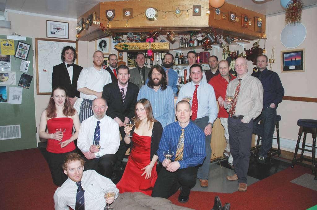 [Midwinter+Meal+Group+Photo.jpg]