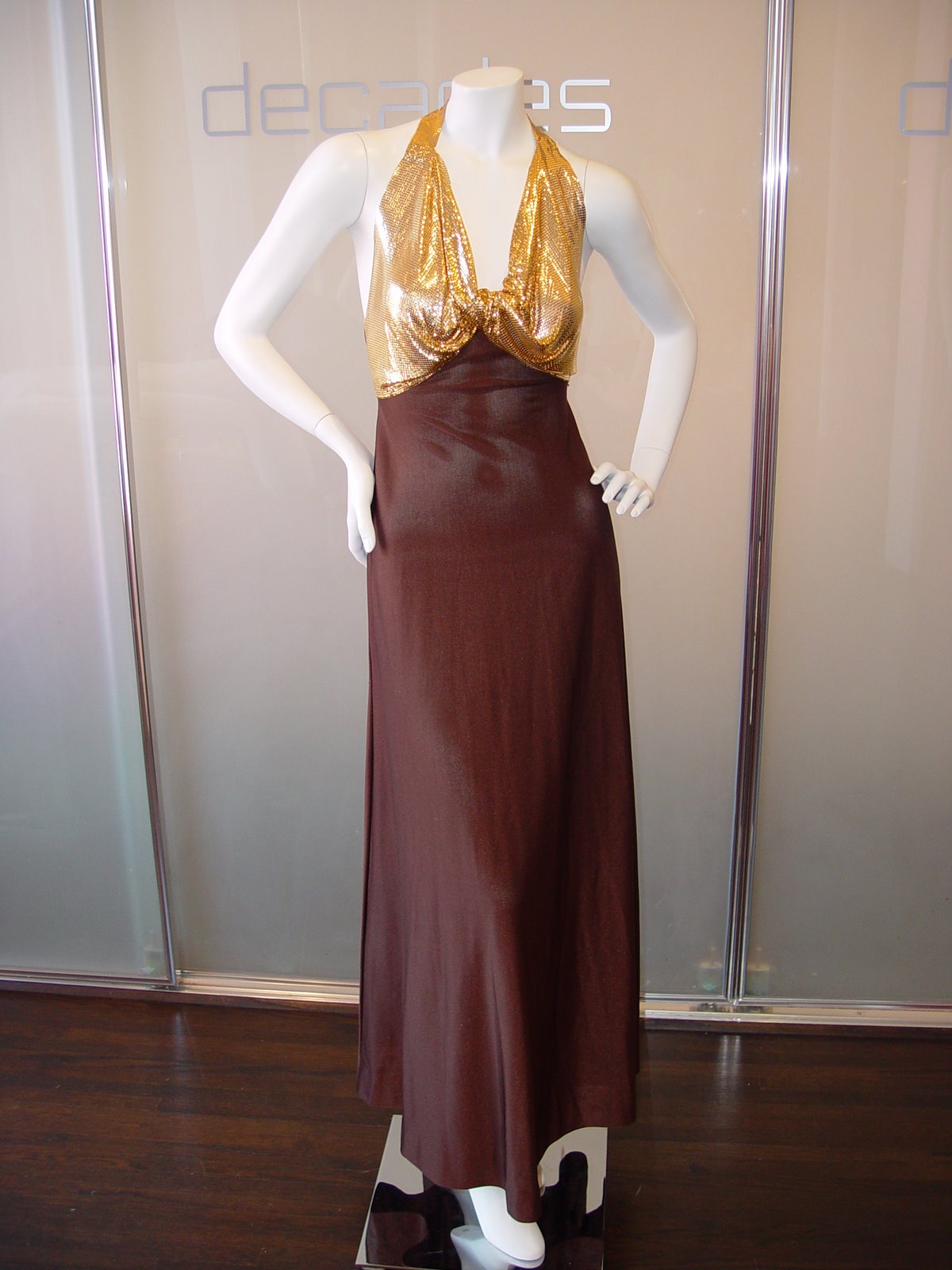 [LORIS+AZZARO+70S+GOLD+CHAINMAIL+AND+BROWN+JERSEY+HALTER+GOWN+4-6.JPG.JPG]