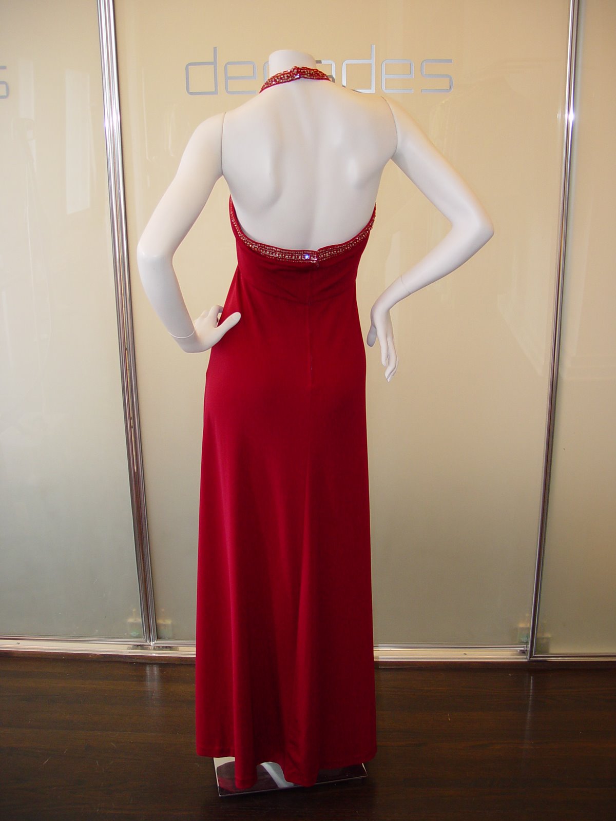 [ANONYMOUS+70S+CRANBERRY+HEAVY+JERSEY+JEWELED+HALTER+GOWN.JPG.JPG]