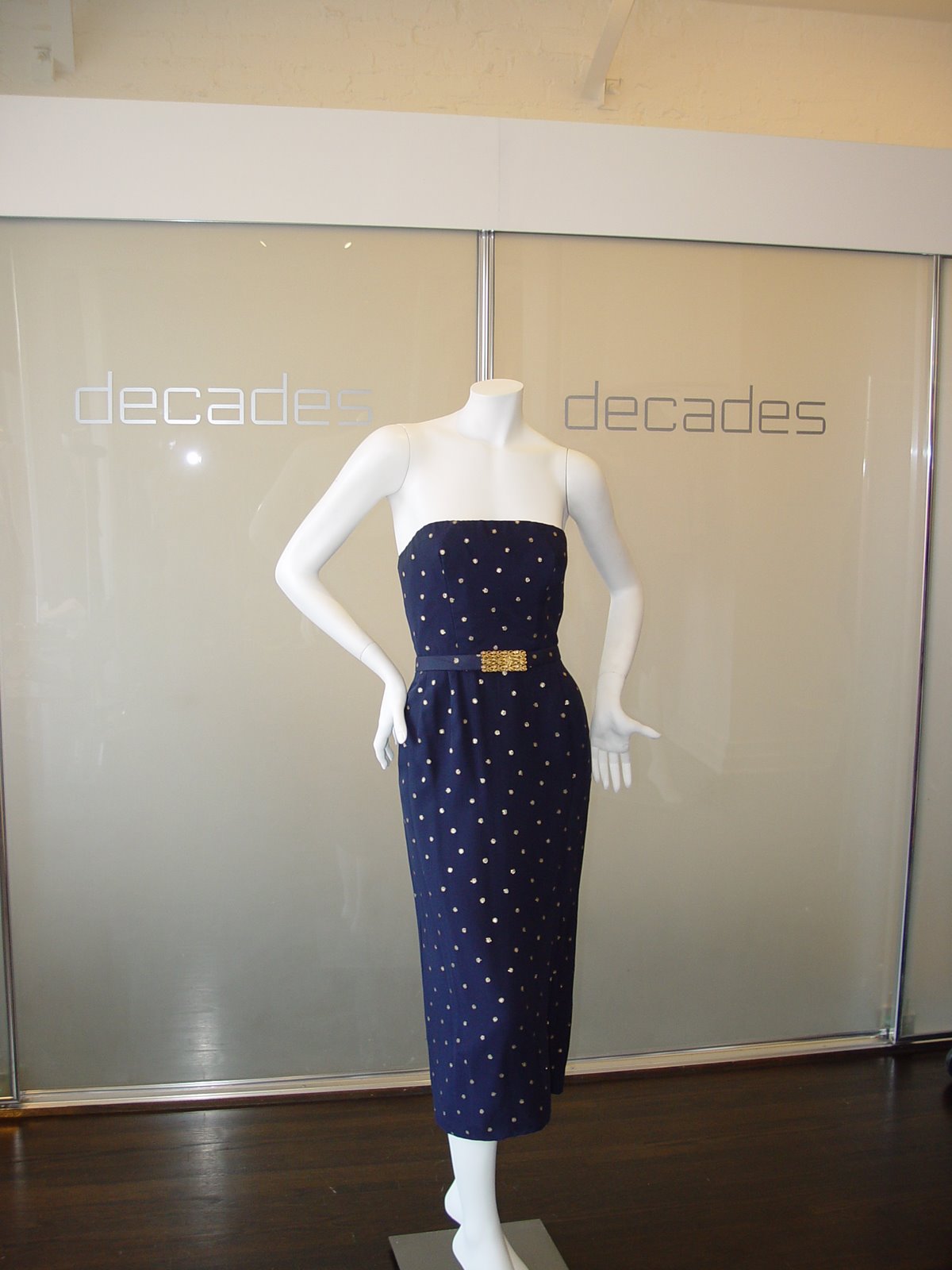 [DON+LOPER+LATE+50S+EARLY+60S+BLUE+STRAPLESS+COCKTAIL+DRESS+WITH+GOLD+POLKA+DOTS+AND+MATCHING+COVER+UP+SIZE+4.JPG.JPG]
