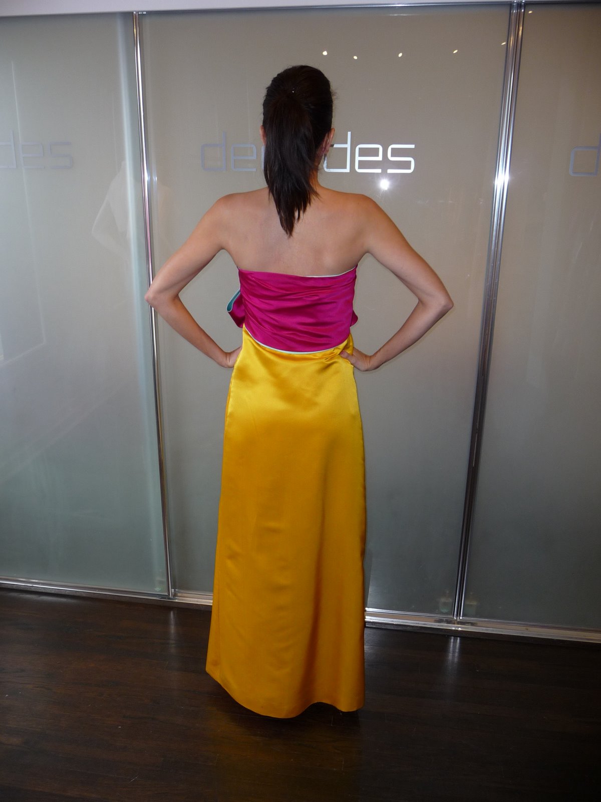 [BILL+BLASS+MARIGOLD+STRAPLESS+GOWN+WITH+HOT+PINK+AND+ICE+BOWNA+ND+CASCADE+C+80S.JPG+(1).JPG]