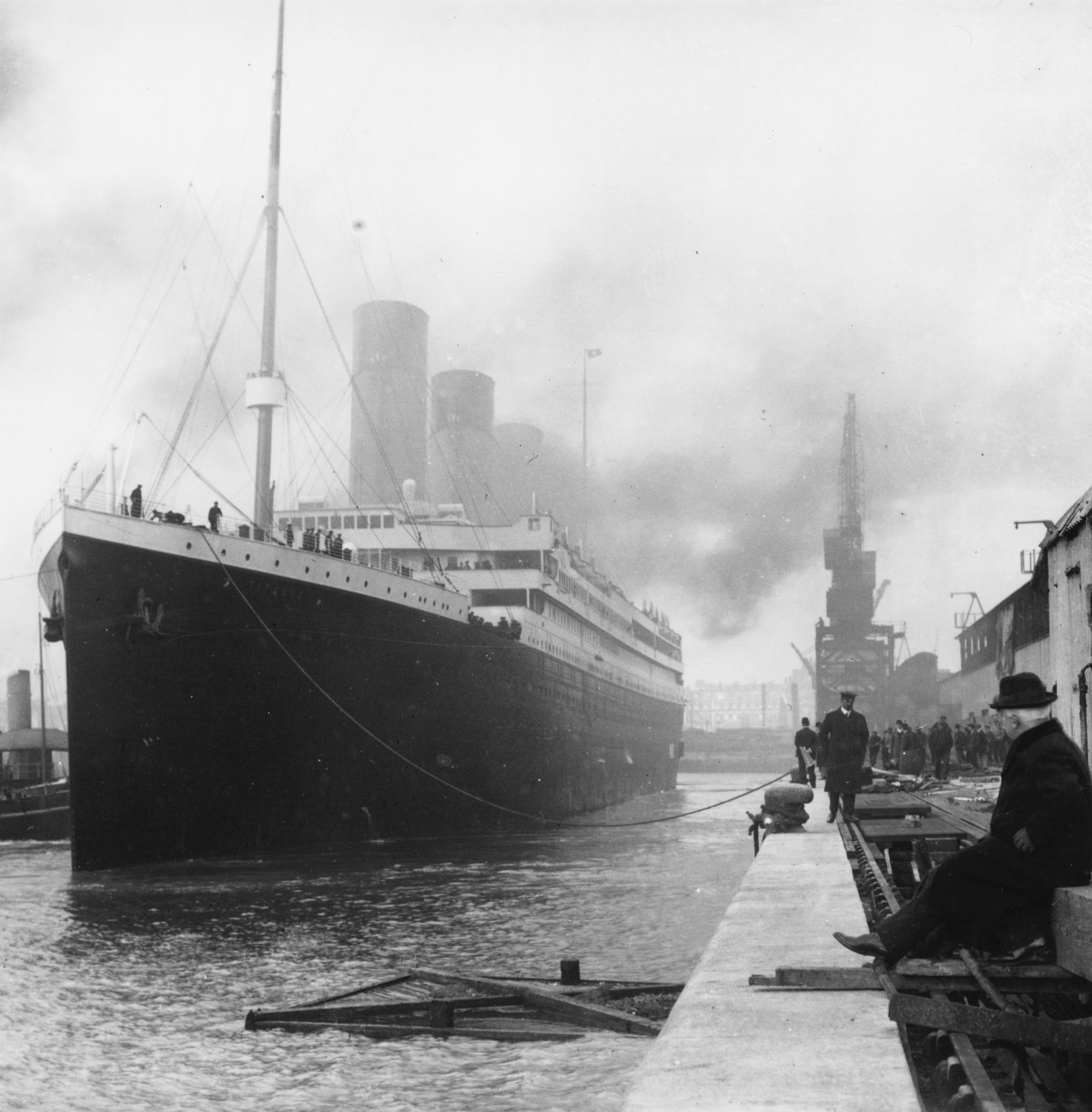 [Titanic-in-dock-751846.jpg]