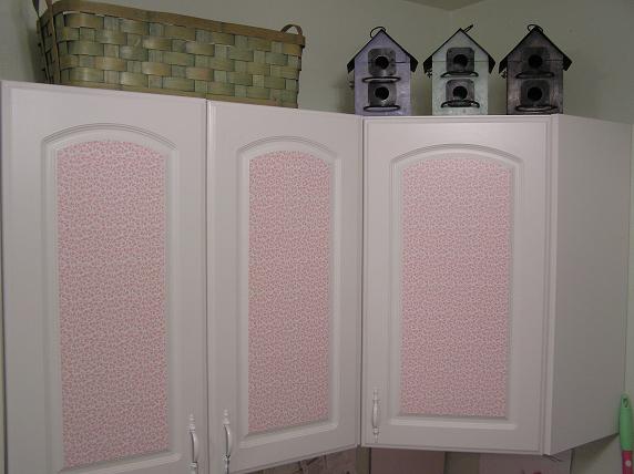 [pink+cabinets+2.JPG]