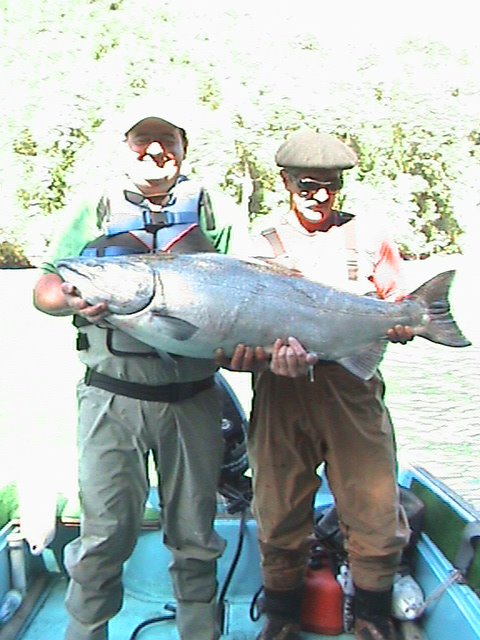 J.Luis Méndez con salmón King 22 kilos