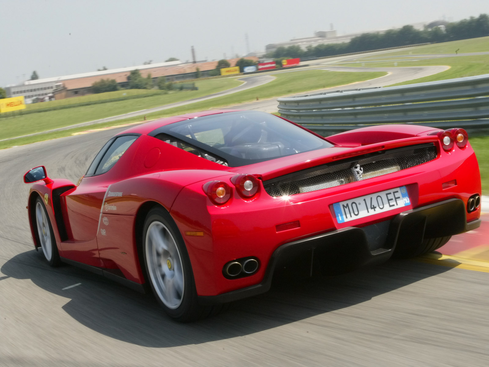 [Ferrari-Enzo-Track-Turn-Rear-1600x1200.jpg]
