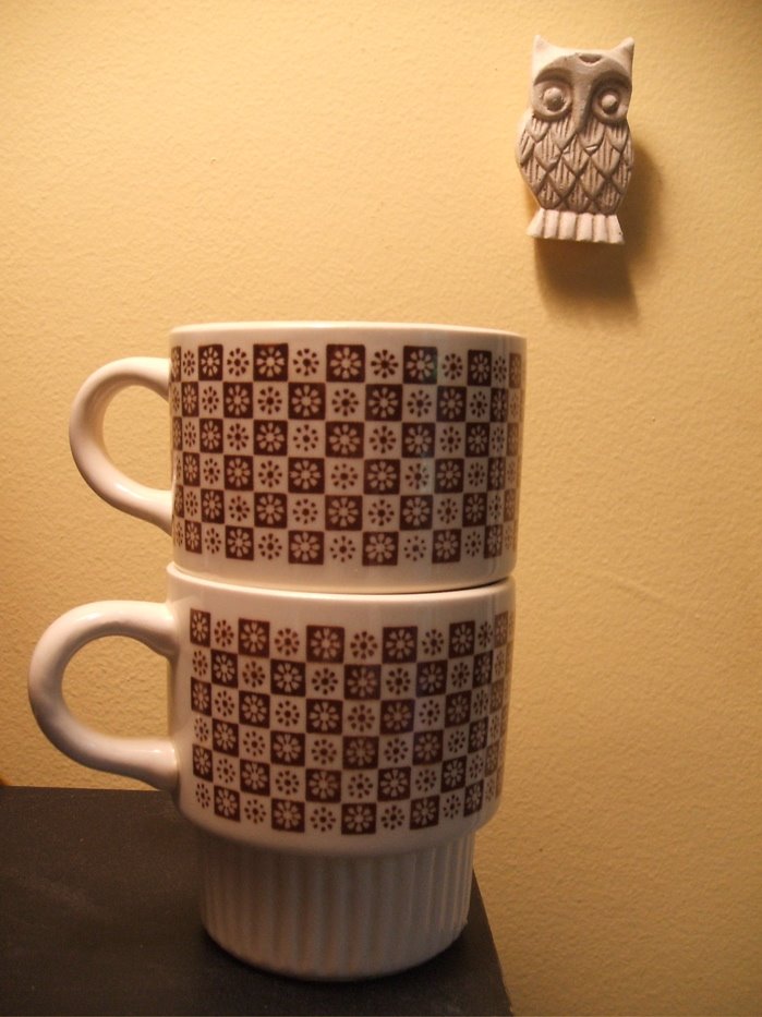 [cups.jpg]