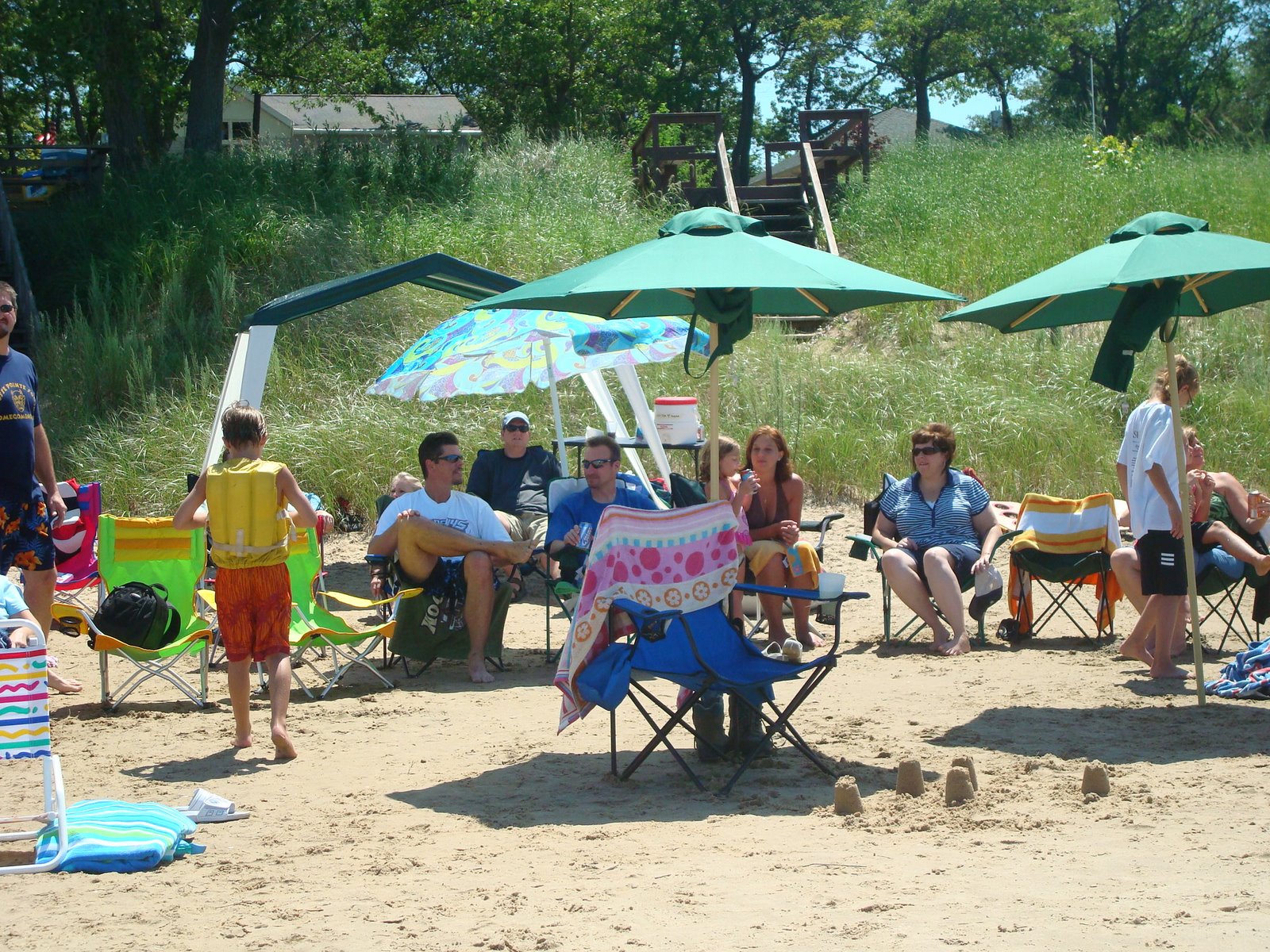 [Buxton+Beach+party+Port+Austin+Aug+3+(18).jpg]