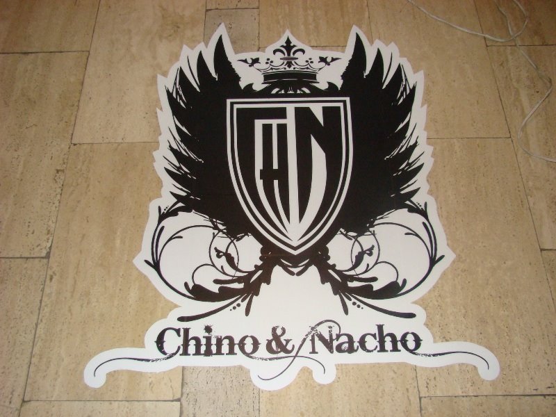 [Chino+y+Nacho+Logo]