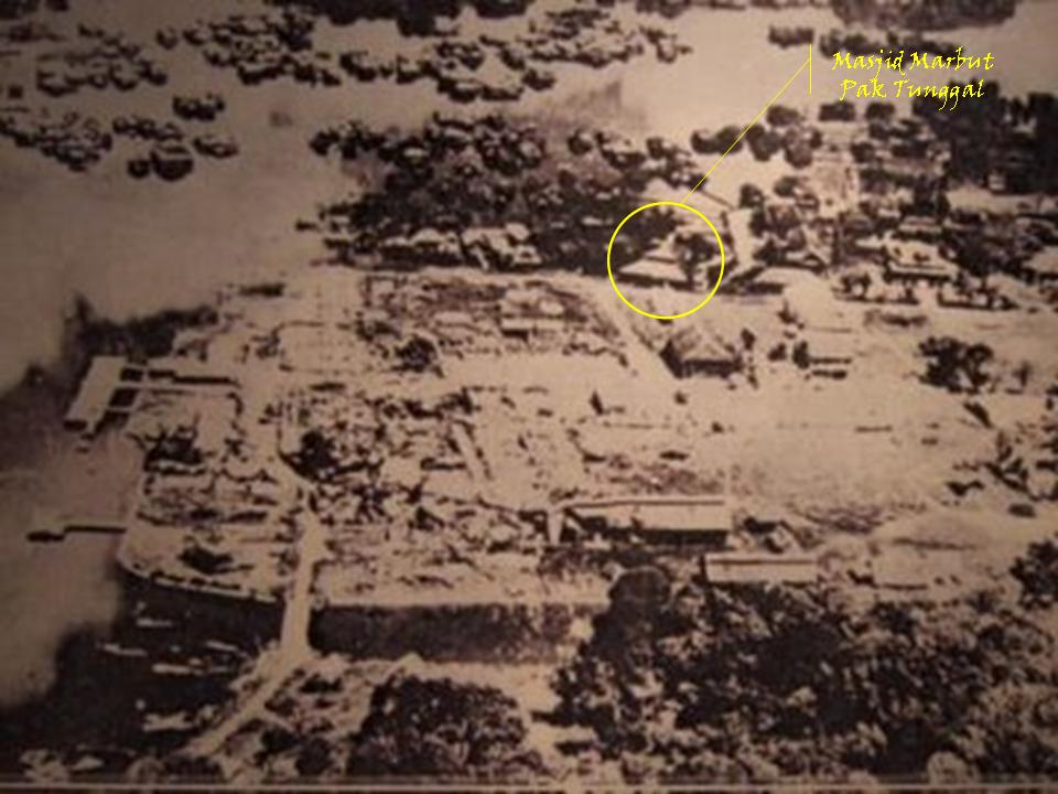 [1940_aerial_masjid_marbut.jpg]