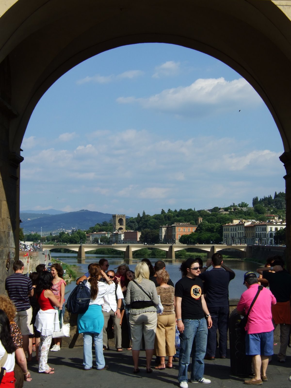 [Florence--Ponte+Vecchio+bridge+view+with+arch.JPG]