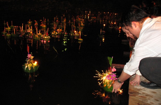 After making our ain krathong at dwelling on Sat  <a href=