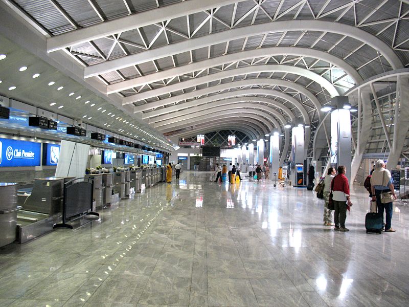 [800px-Mumbai_Airport.jpg]