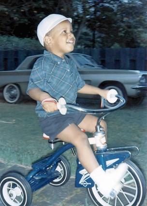 [obama+-+child+on+bike.jpg]
