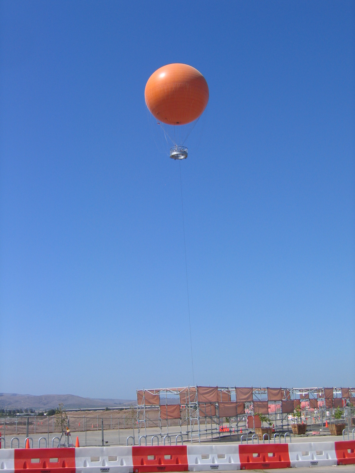 [Labor+Day+2007-+Big+Orange+Hot+Air+Balloon+001.jpg]
