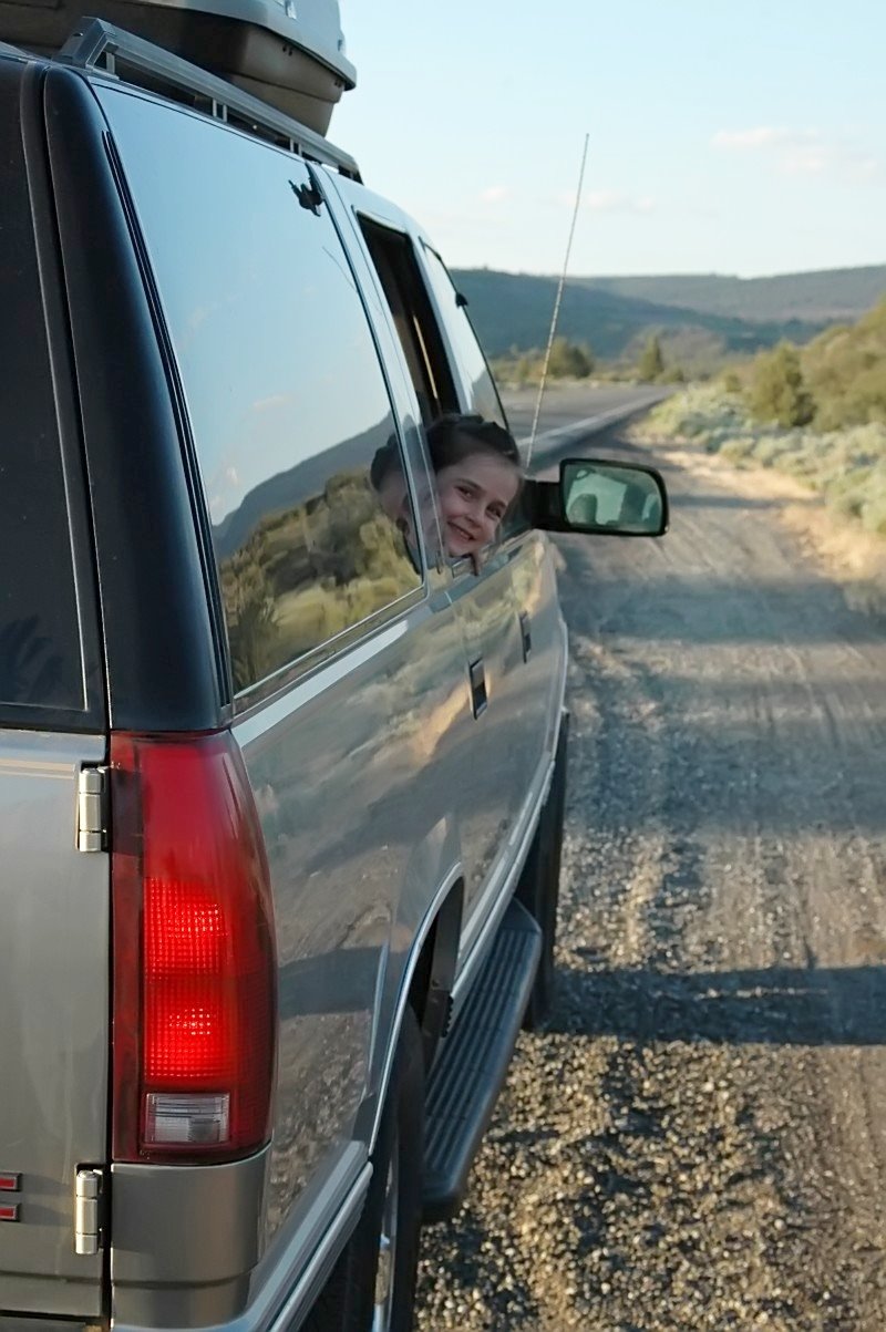 [Sarah+peeking+out+of+car_SMALL.jpg]