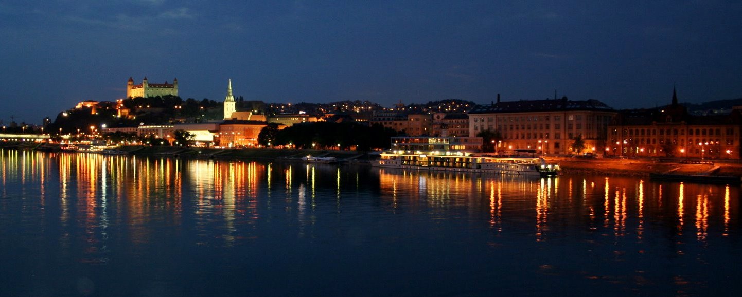 [BratislavaNight.jpg]