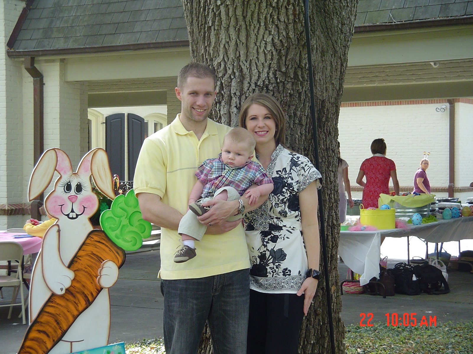 [3+of+us+at+EAster+party.jpg]