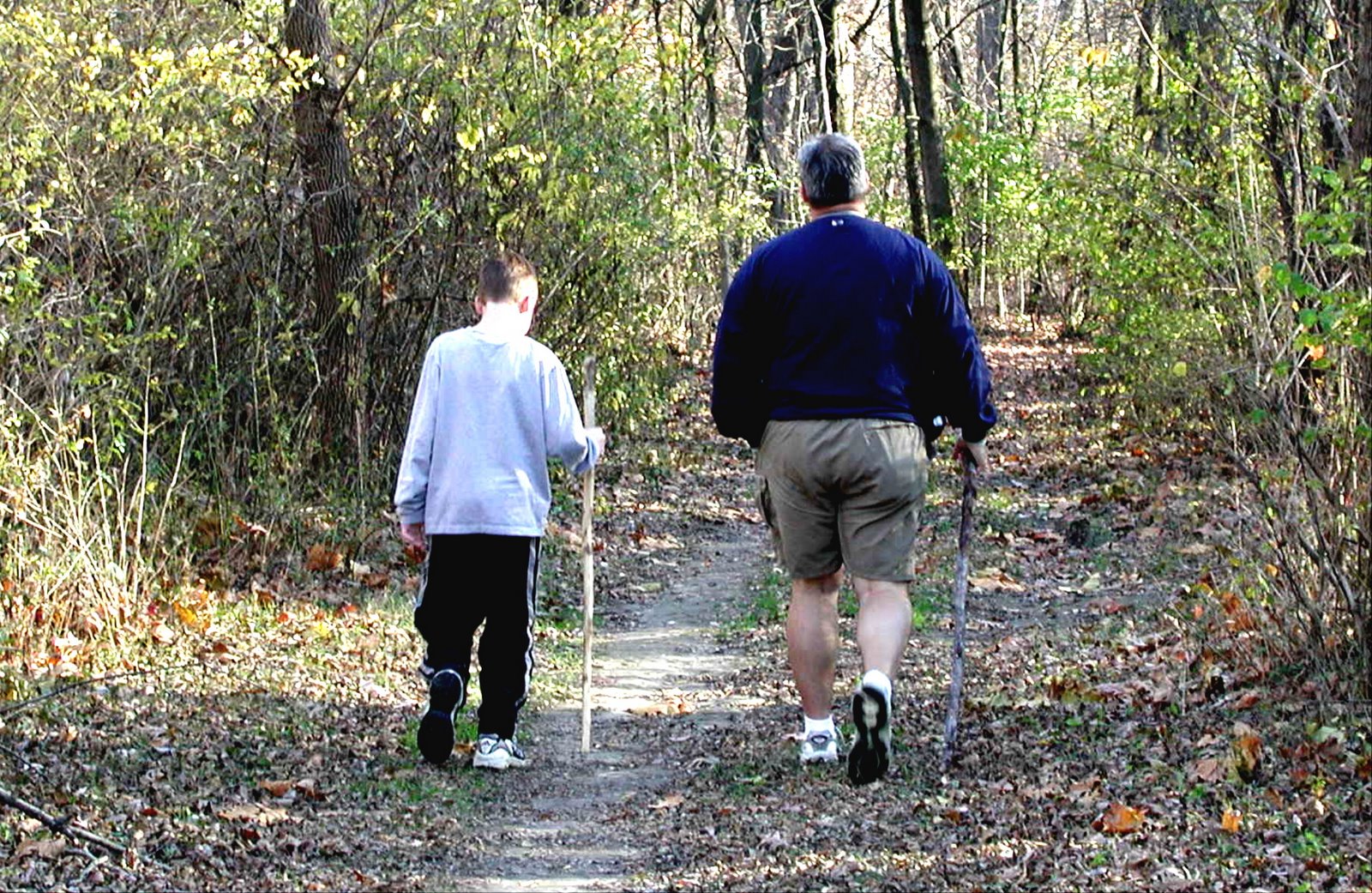 [matt+and+dad+walking.jpg]