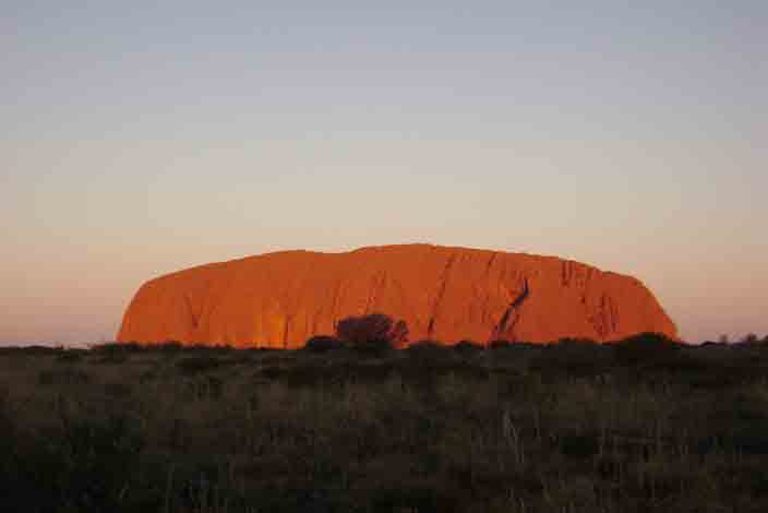 [024+Uluru+sunset+3.jpg]