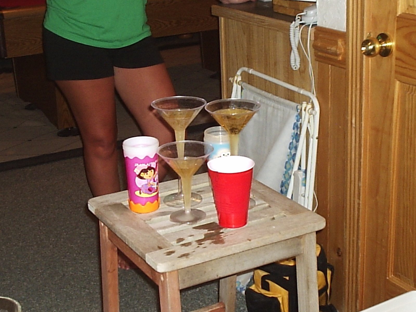 [Beer+pong+ghetto+cups.jpg]