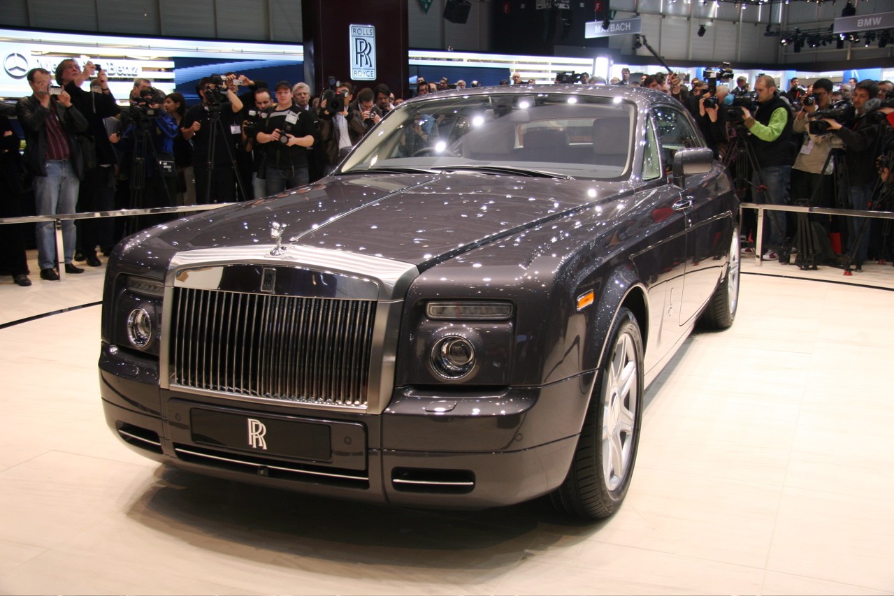 [Geneva_Auto_Show_Rolls_Royce_Phantom_Coupe_1.jpg]
