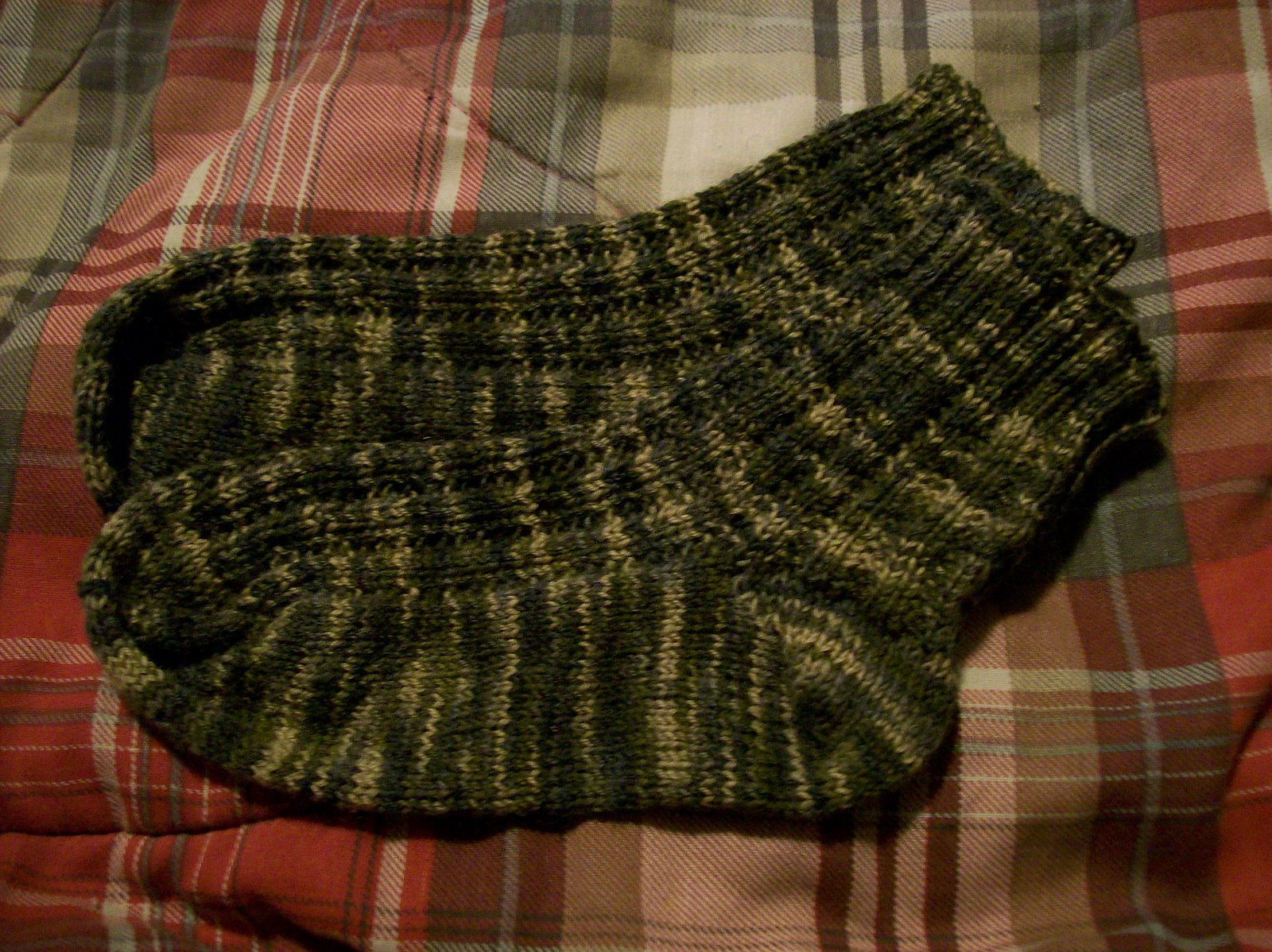 [knitting+007.JPG]