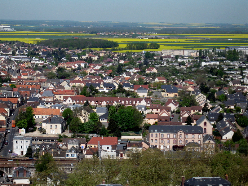 [Chartres+Fields+of+Rape+from+Tower.JPG]