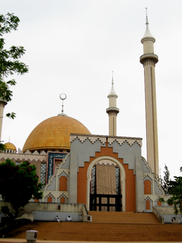 [Nat+Mosque+Entrance.JPG]