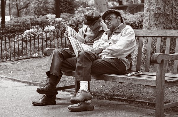 4_Rittenhouse Square_ Reading to his blind friend