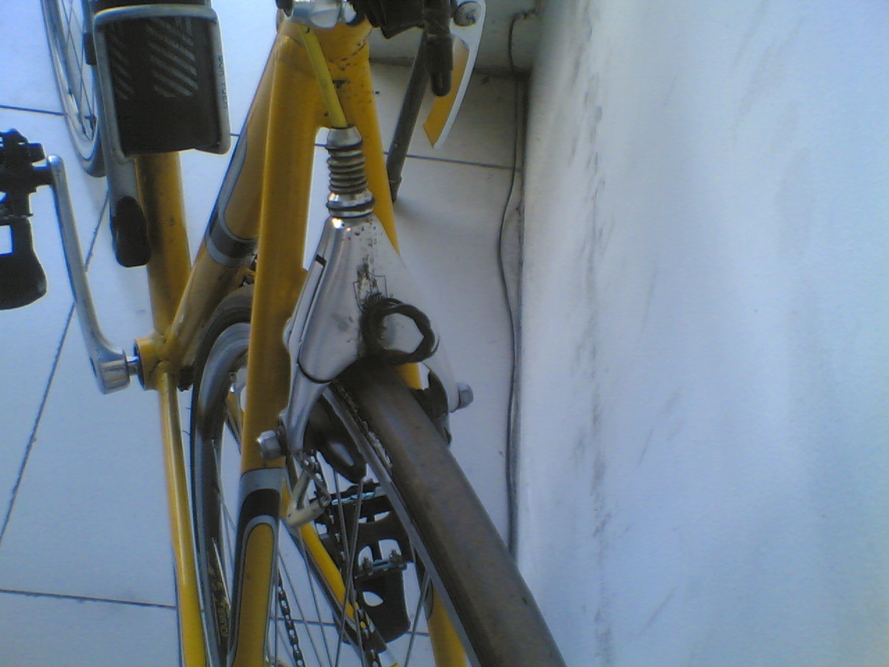 [Campy+Delta+brakes+Croce+d+Ouch+rear.JPG]