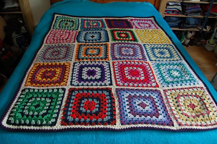 [Crochet+granny+blanket.JPG]