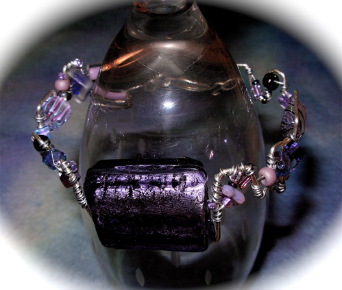 [purple+wire+bracelet2.JPG]