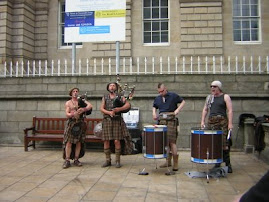Scottish band on Edinburgh´s Prince Street