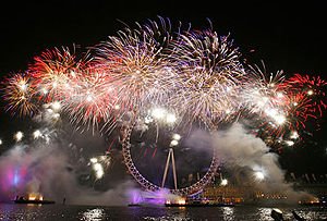 [300px-London_fireworks.jpg]