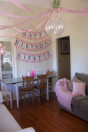 [Lounge+room+kirstie's+birthday+web.JPG]