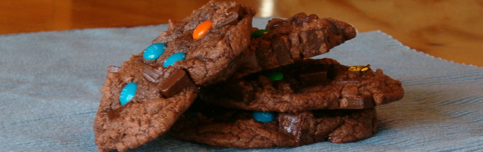 [chocolate+chunk+cookies+bar+photo.jpg]