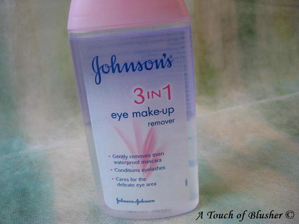 [Johnson's+3+in+1+Eye+Make-up+Remover+11.JPG]