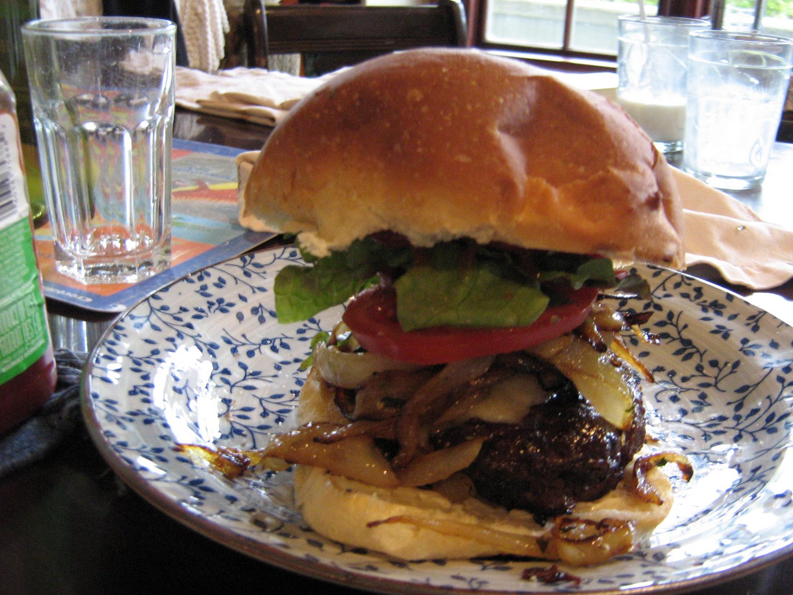 [dagwood+burger.JPG]