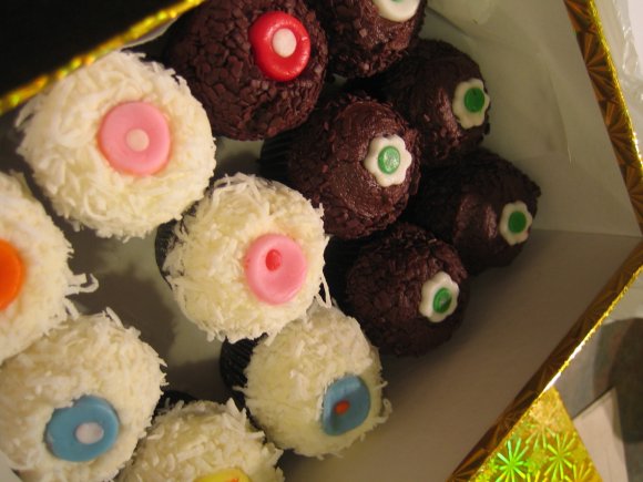 [my+cupcakes.jpg]