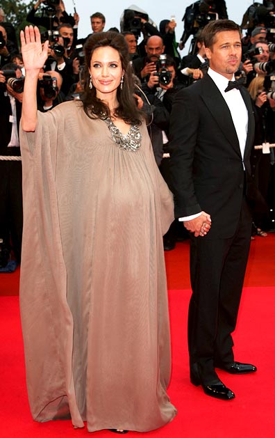 [Pregnant+Angelina+Jolie+And+Brad+Pitt.jpg]