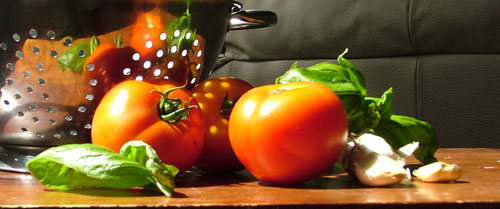 [web_tomatoes-basil-garlic.jpg]