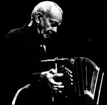 :: ASTOR PIAZZOLLA
