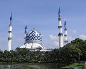 [kl-blue-mosque-sha-alam.jpg]