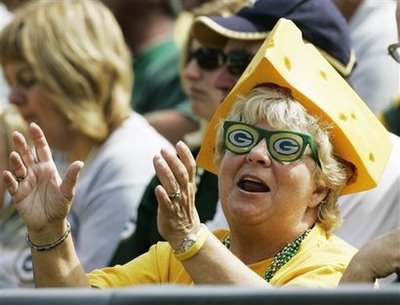 [the+hottest+woman+in+green+bay.jpg]