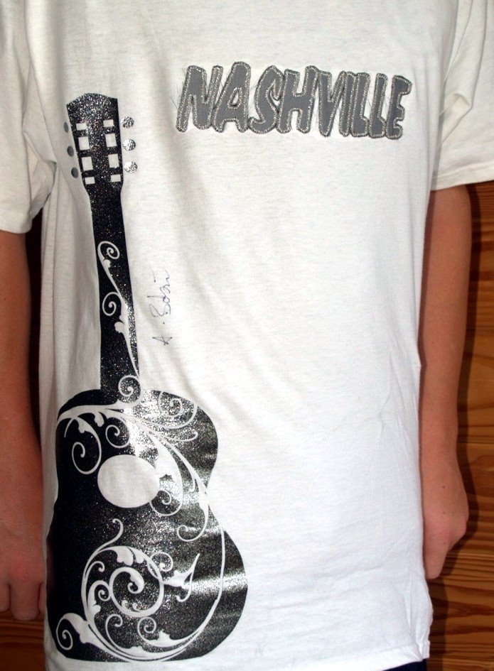 [Nashville+guitar+tshirt.JPG]