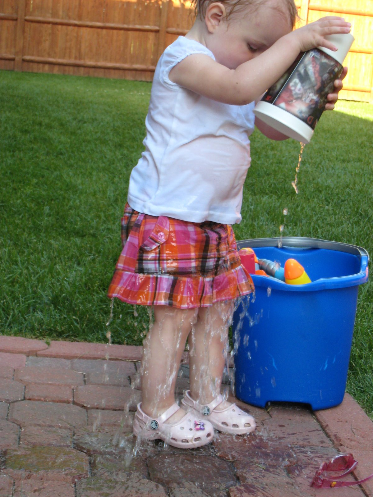 [Audrey+spilling+water.jpg]