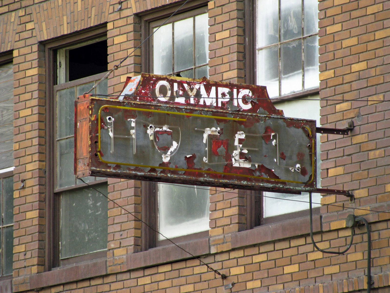 [olympic+hotel.jpg]