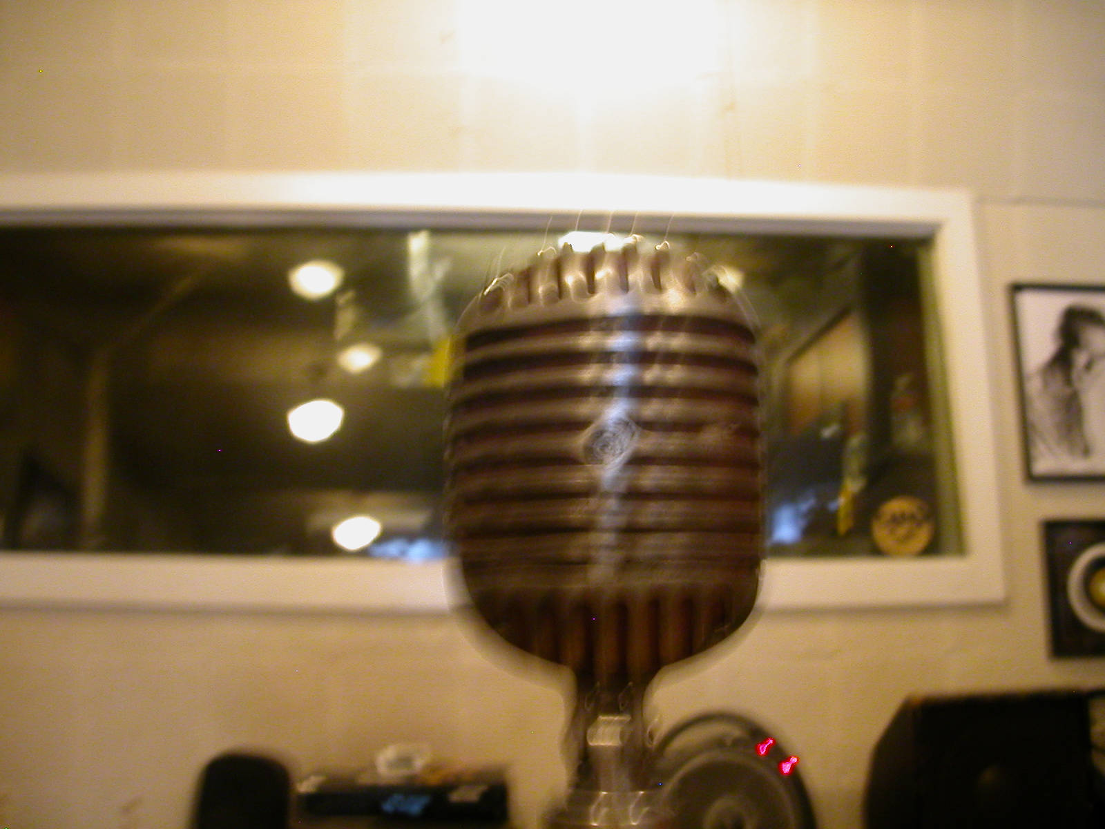 "THE" Microphone that made music history